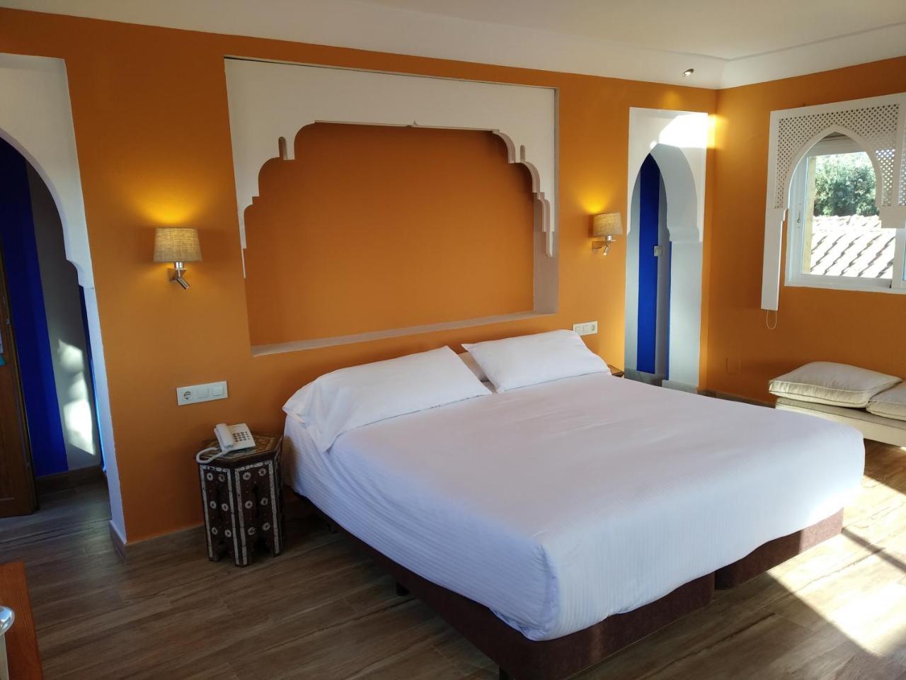 Beach Hotel Dos Mares Tarifa Exterior foto