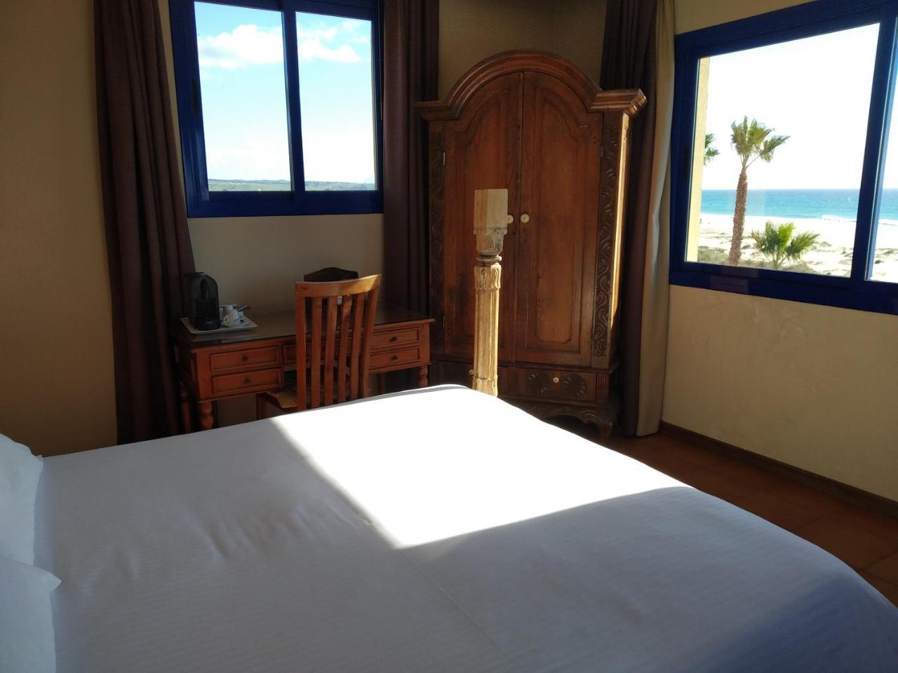 Beach Hotel Dos Mares Tarifa Exterior foto